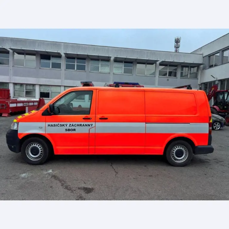 Roboty przemysłowe, maszyny do obróbki metalu, serwery IT, sprzęt gastronomiczny-1