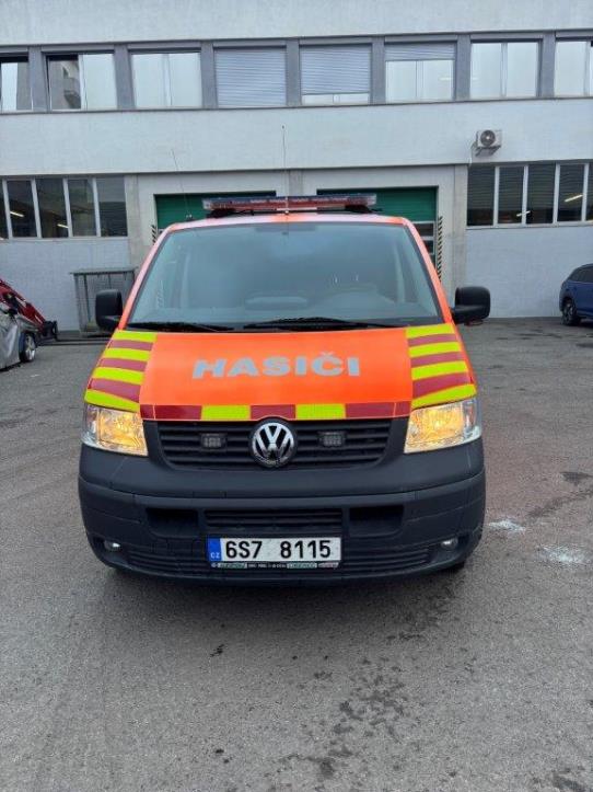 Roboty przemysłowe, maszyny do obróbki metalu, serwery IT, sprzęt gastronomiczny-2