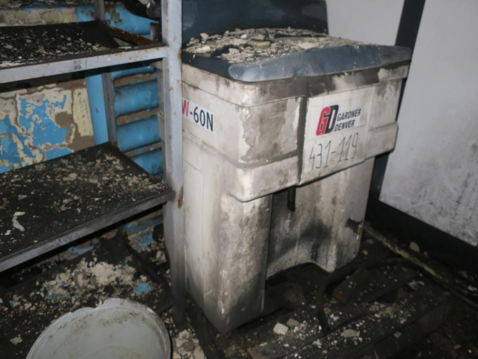 Maschinen zur Möbelproduktion-1