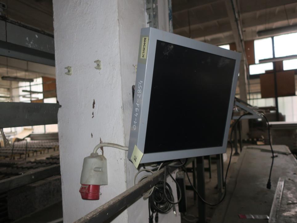 Stroje na výrobu nábytku-12