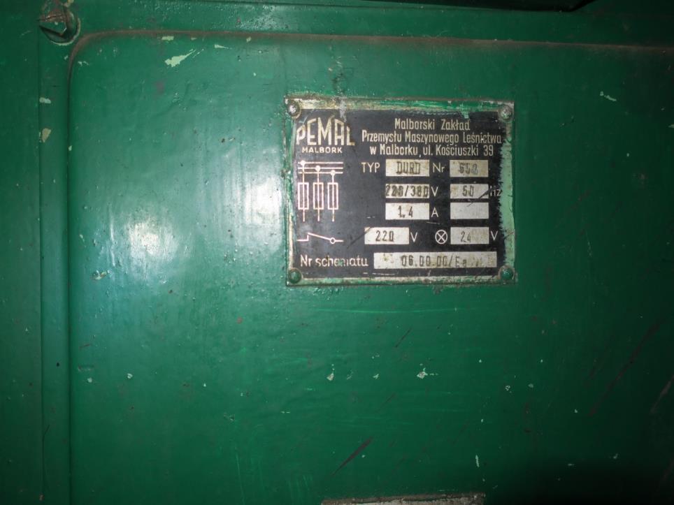 Maschinen zur Möbelproduktion-5