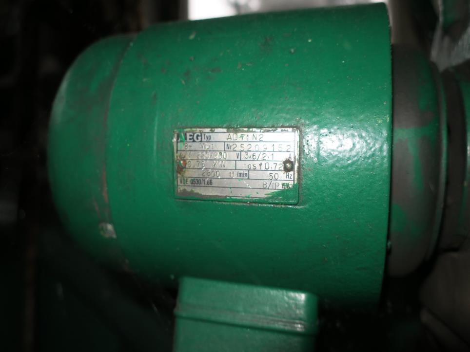 Maschinen zur Möbelproduktion-4