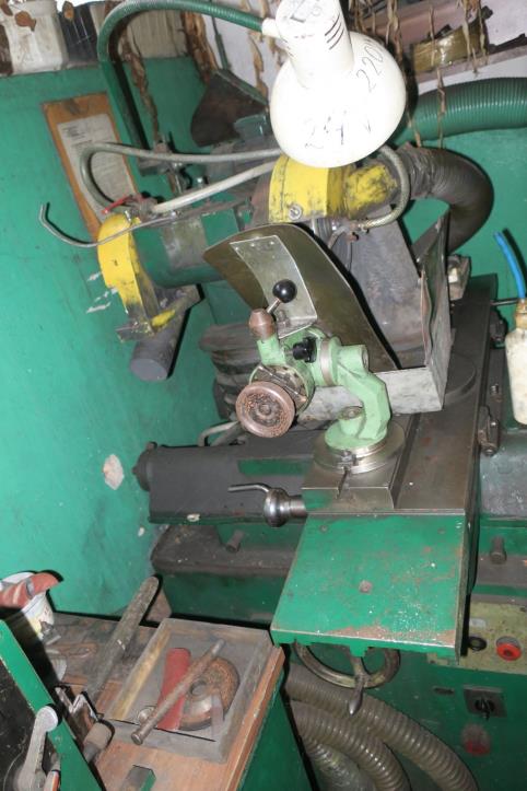 Maschinen zur Möbelproduktion-5