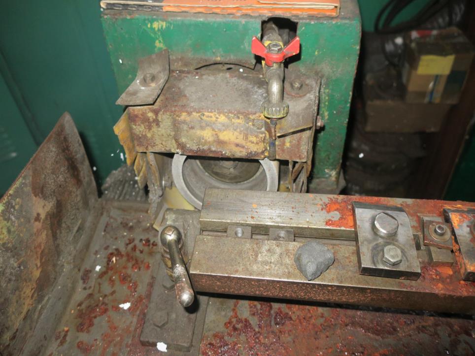 Maschinen zur Möbelproduktion-2