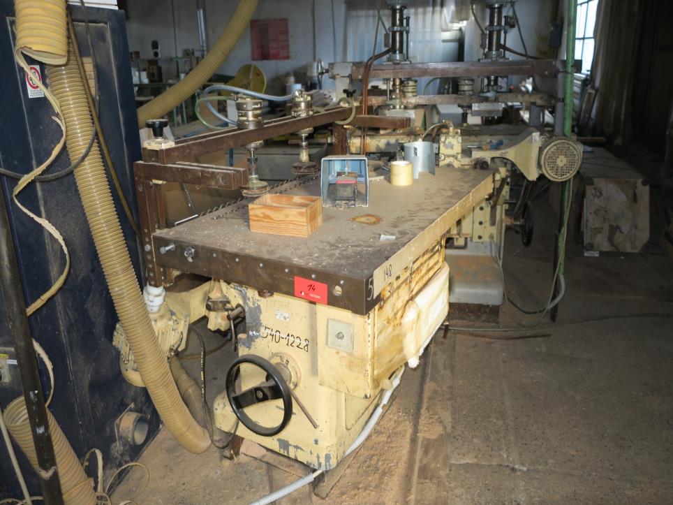 Stroje na výrobu nábytku-2