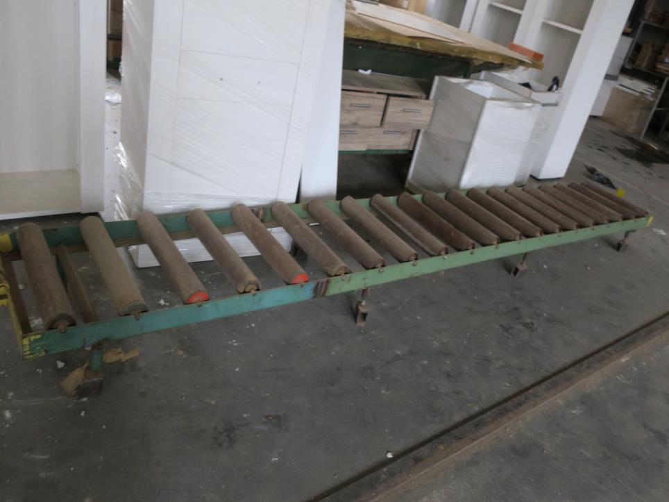 Maschinen zur Möbelproduktion-2