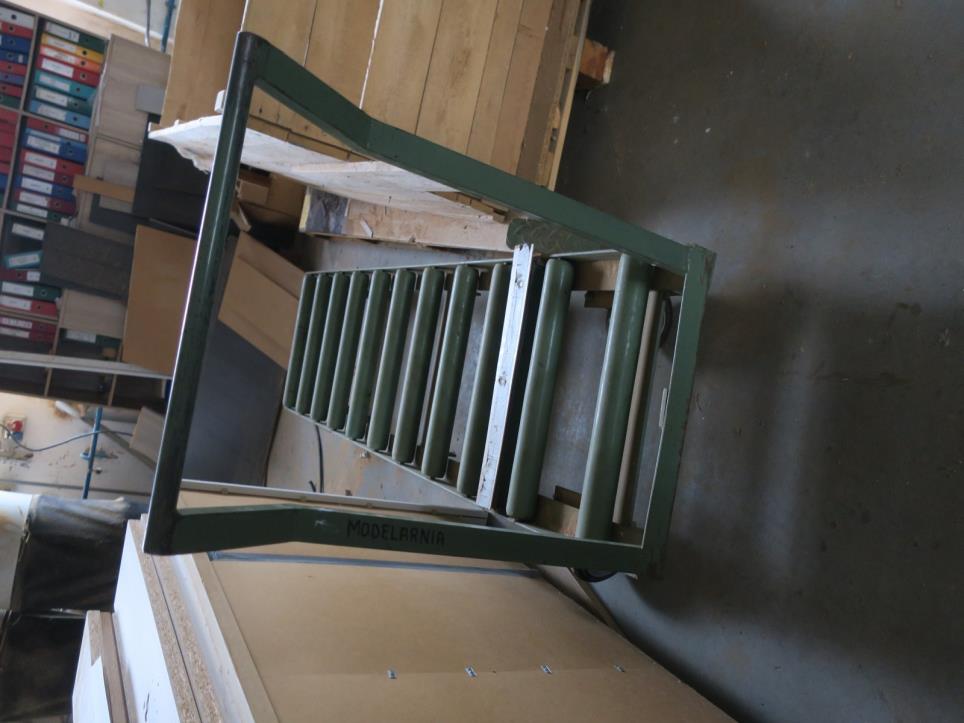 Maschinen zur Möbelproduktion-4