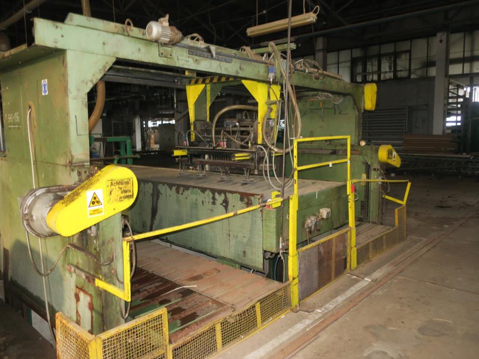 Stroje na výrobu nábytku-3