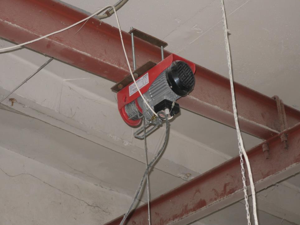 Maschinen zur Möbelproduktion-1