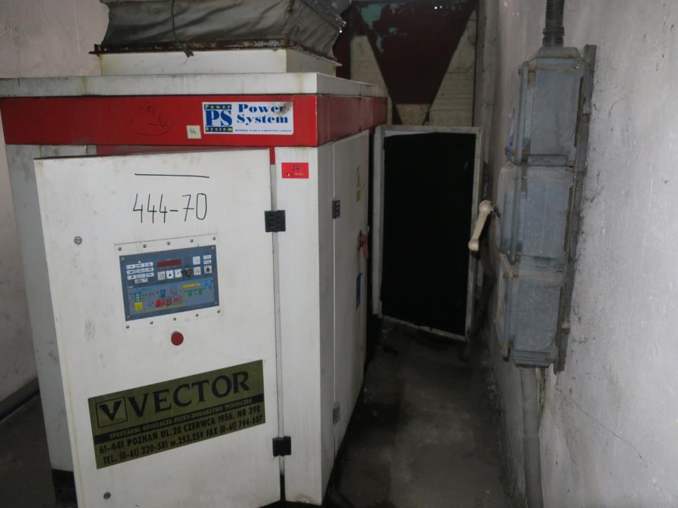 Maschinen zur Möbelproduktion-2