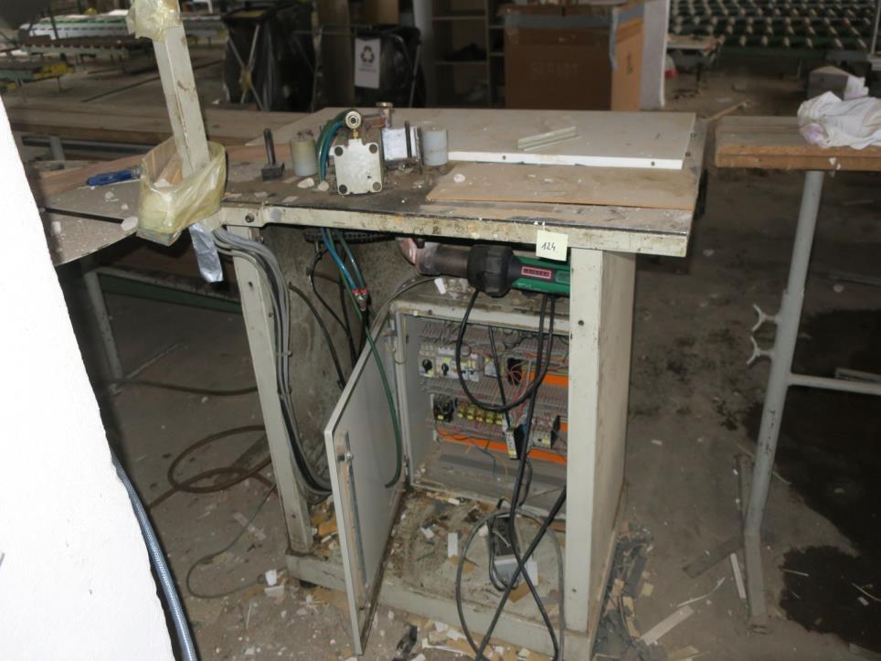 Stroje na výrobu nábytku-4