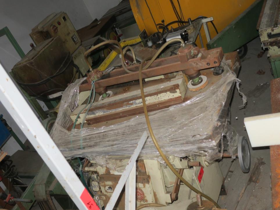 Stroje na výrobu nábytku-2