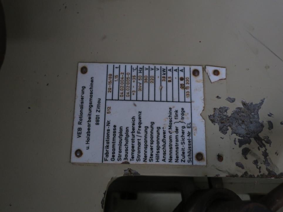 Stroje na výrobu nábytku-5