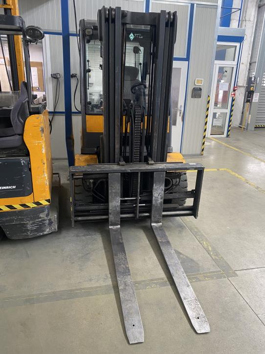 Maschinen und Anlagen aus der Automobil- und Metallverarbeitung-3