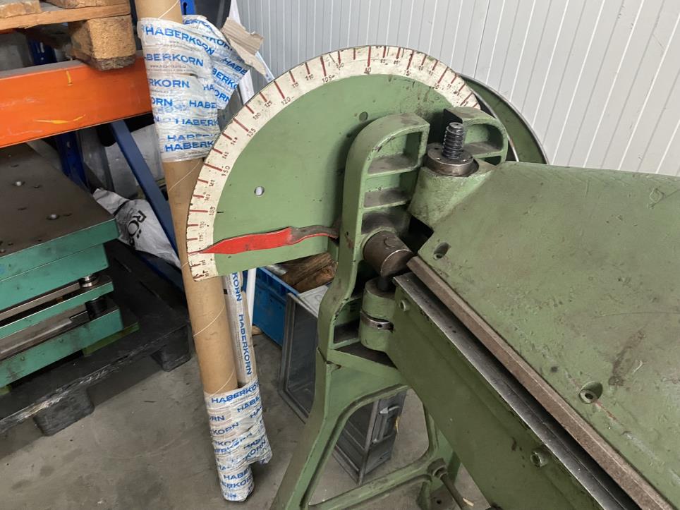 Maschinen und Anlagen aus der Automobil- und Metallverarbeitung-3