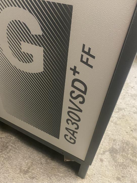 Maschinen und Anlagen aus der Automobil- und Metallverarbeitung-4