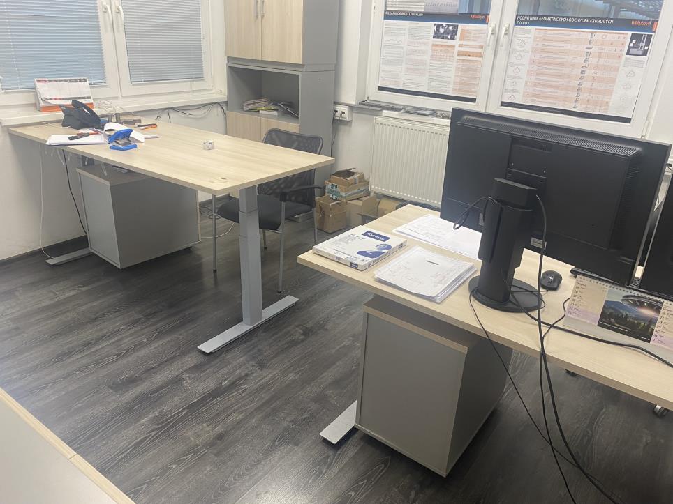 Maschinen und Anlagen aus der Automobil- und Metallverarbeitung-3