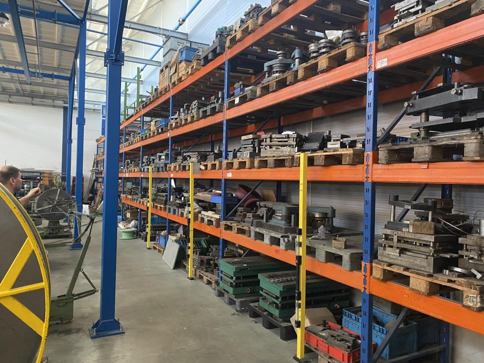 Maschinen und Anlagen aus der Automobil- und Metallverarbeitung-2