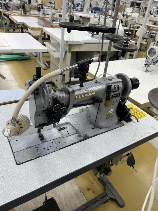 Maschinen zur Herstellung von Bekleidung-3