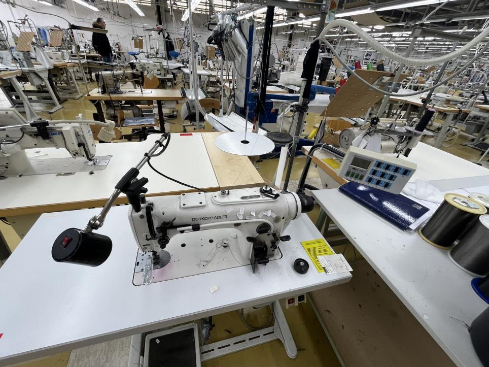 Maschinen zur Herstellung von Bekleidung-8