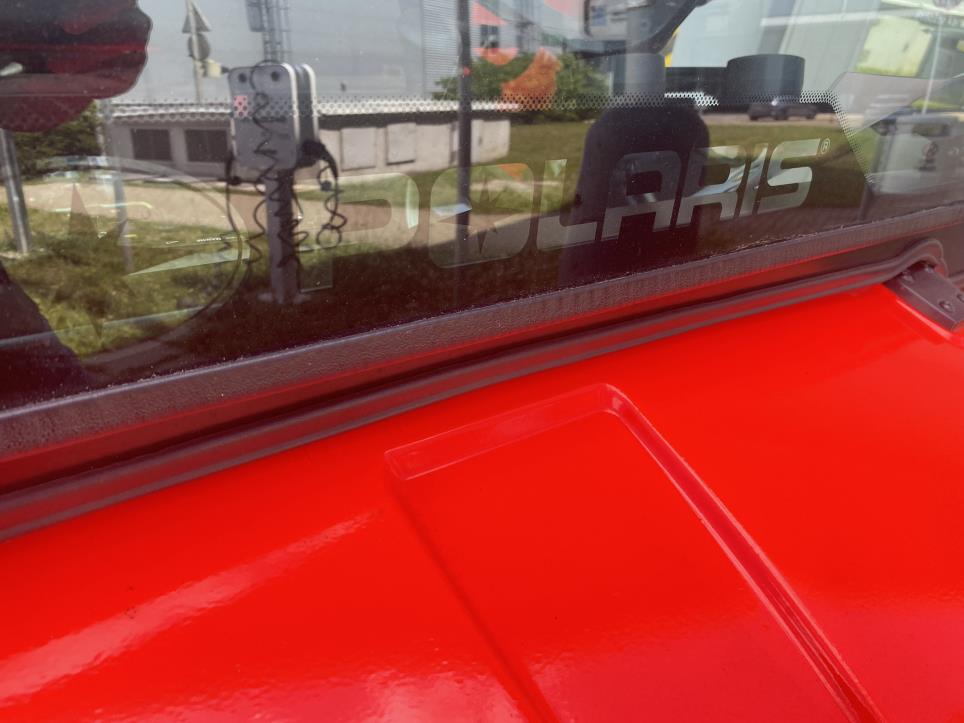 Machines, véhicules et équipements informatiques-7