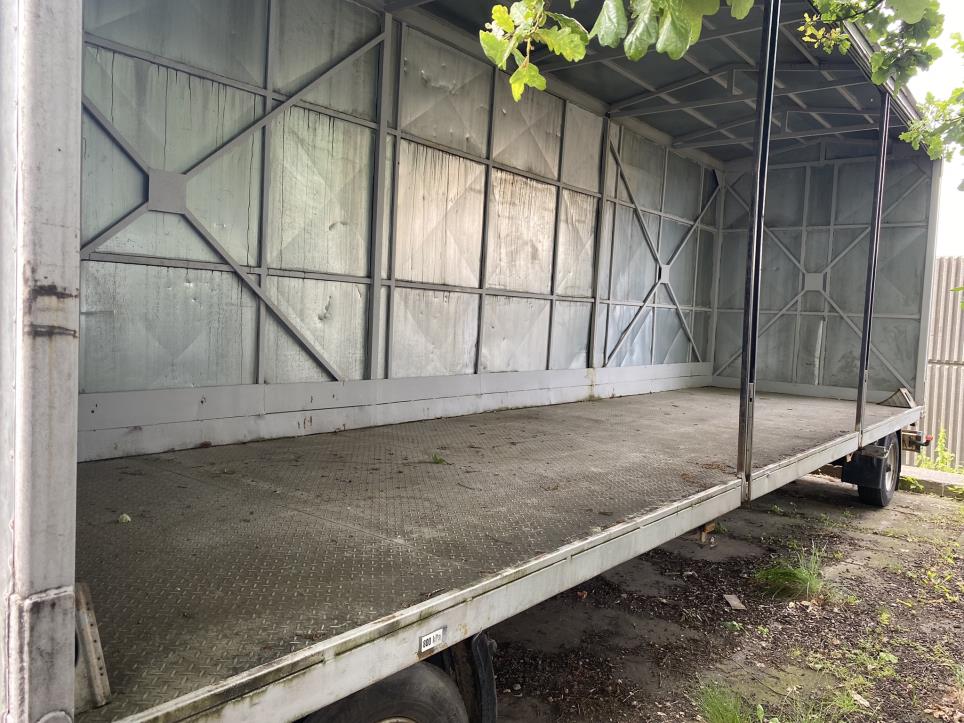 Maschinen, Fahrzeuge und IT-Geräte-3