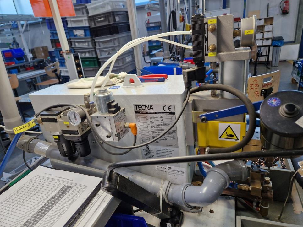 Maschinen zur Herstellung von Überspannungsschutzgeräten-3