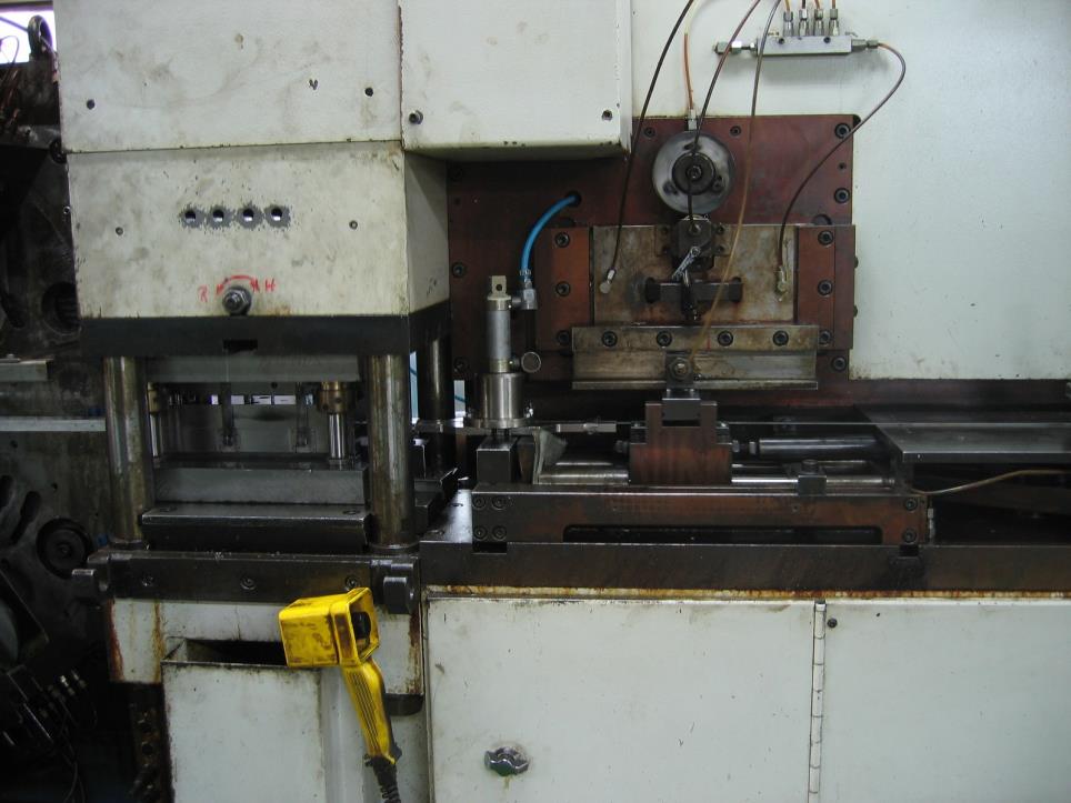 Maschinen zur Herstellung von Überspannungsschutzgeräten-3