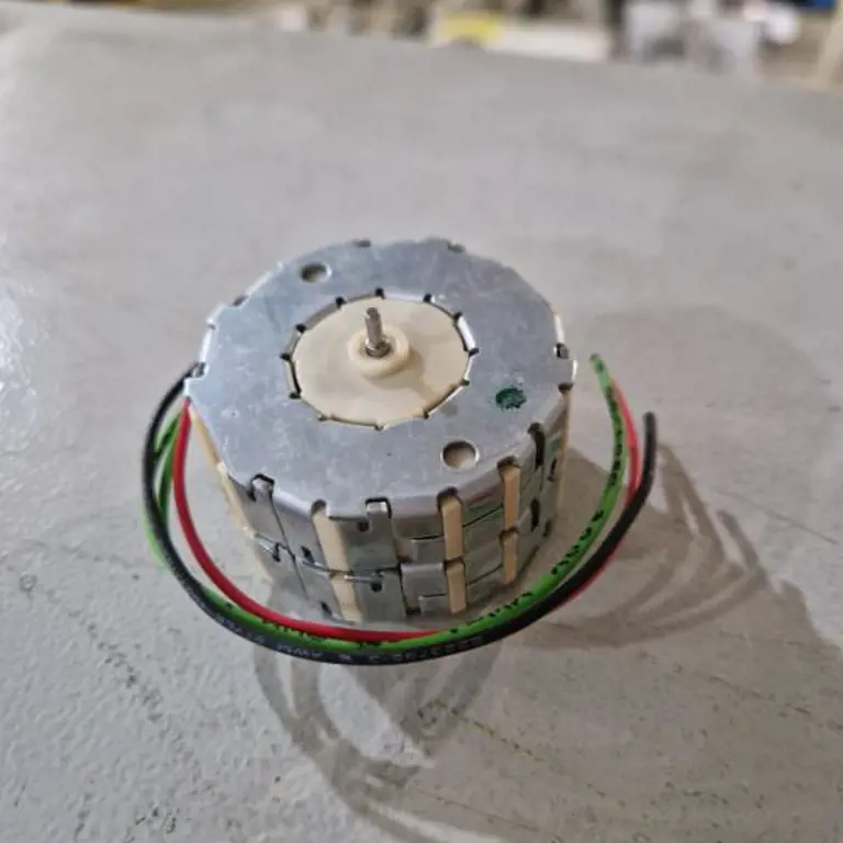 Silnik elektryczny - 7000277507A, 9138 szt.