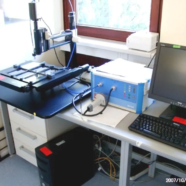 Optical testing device w. accessor. DIVERSIFIED IMAGING