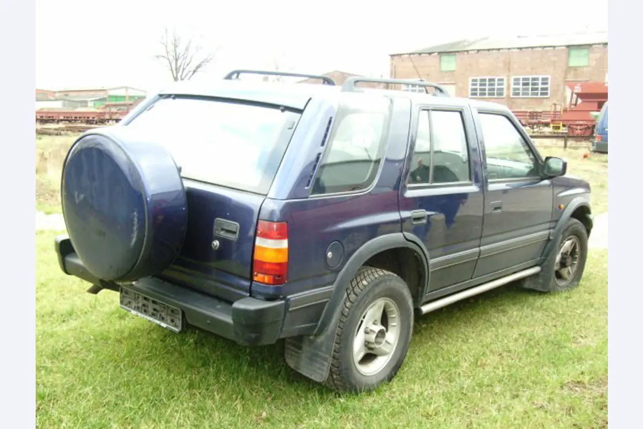 Behördenfahrzeuge
-3