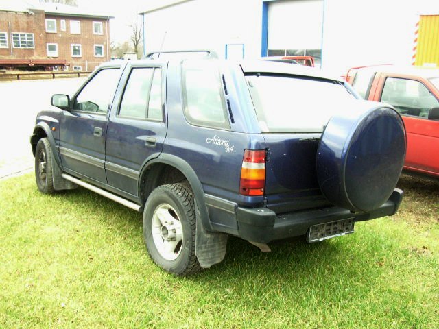 Behördenfahrzeuge
-4