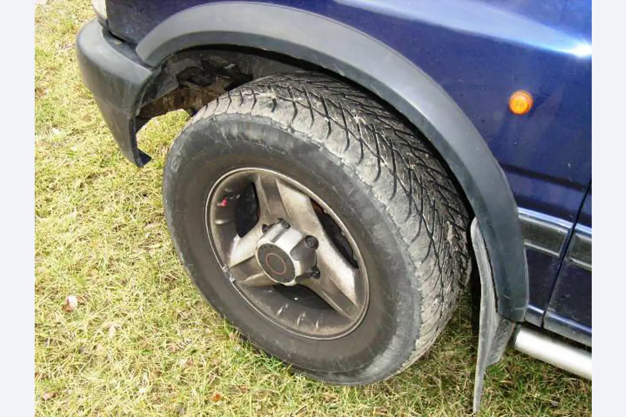 Behördenfahrzeuge
-5