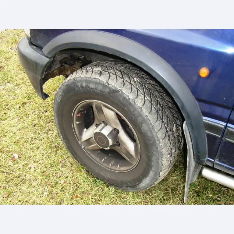 Behördenfahrzeuge
-5