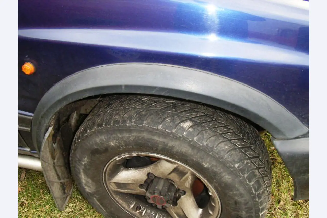 Behördenfahrzeuge
-8