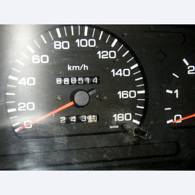 Behördenfahrzeuge
-11