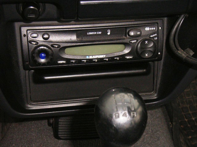 Behördenfahrzeuge
-12