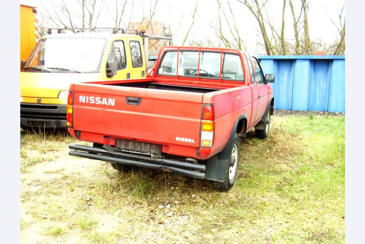 Behördenfahrzeuge
-3