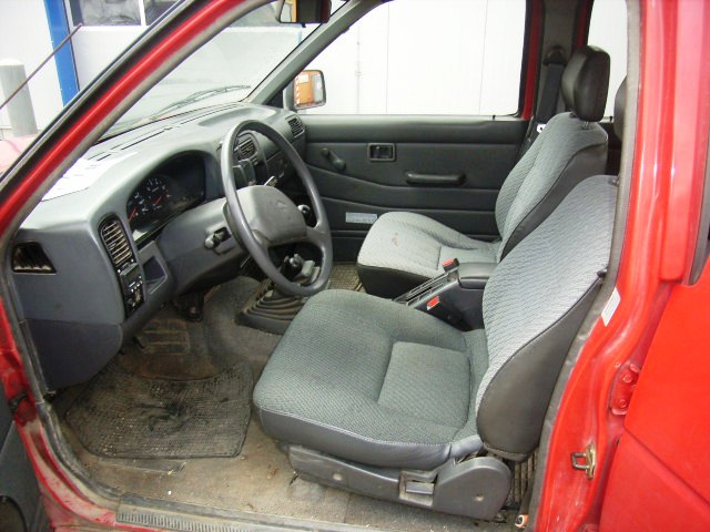 Behördenfahrzeuge
-10