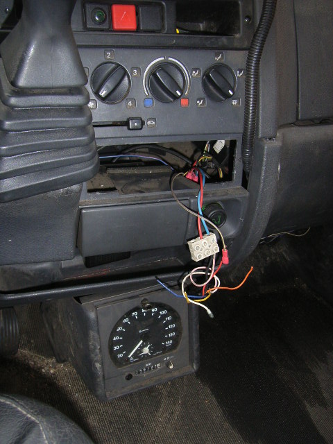 Behördenfahrzeuge
-12