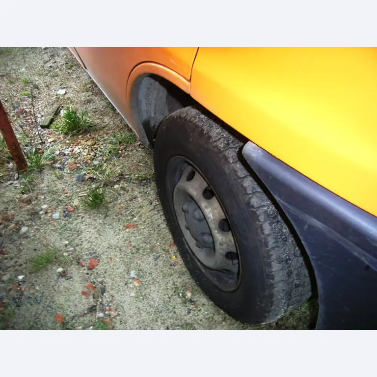 Behördenfahrzeuge
-8